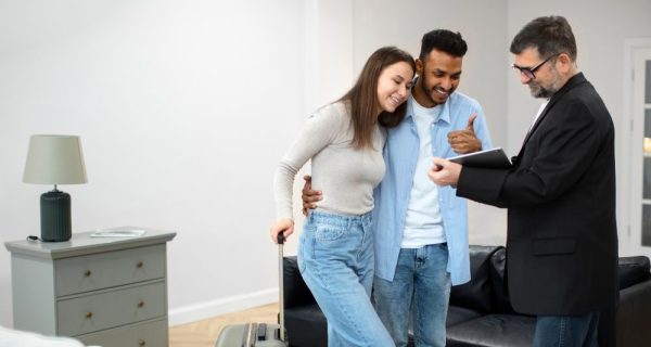 Qué buscar en una inmobiliaria a la hora de comprar un departamento