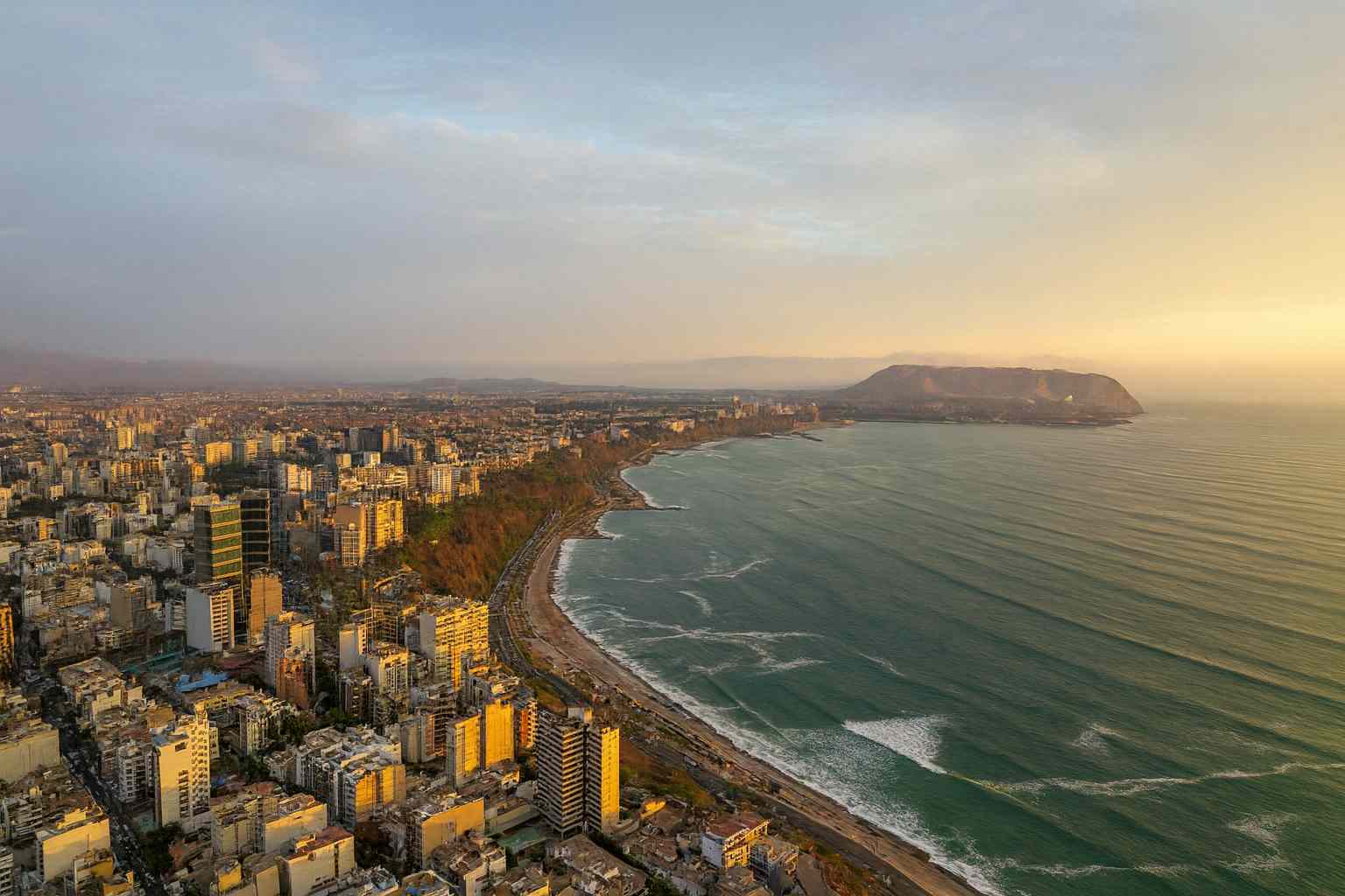 miraflores lima malecon vista oceano pacifico